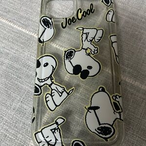 Apple Snoopy Case - Black and White houndstooth & painted hearts iPhone 14 Plus